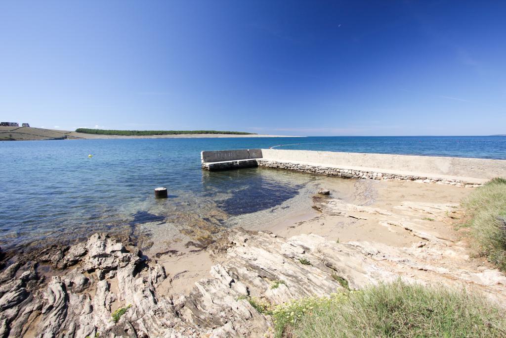 Apartments Cecilija Povljana Εξωτερικό φωτογραφία